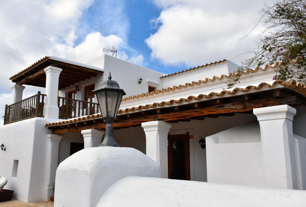 Holiday home Gat Sant Carles de Peralta